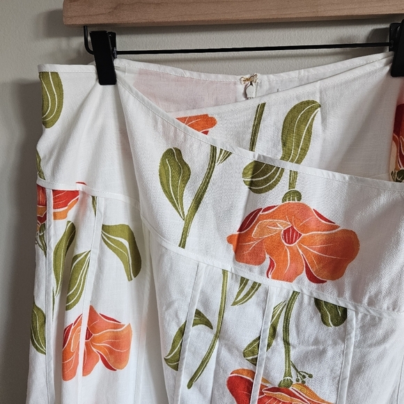 SABO White Floral Asymmetrical Button Waist Wrap Estelle Skirt In Poppy - Picture 6 of 14